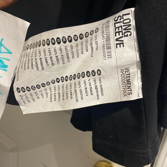 Vetements AW20 Long Sleeve T-Shirt - Picture 3 of 6